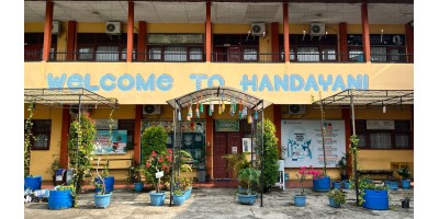 PERPUSTAKAAN SMAS HANDAYANI